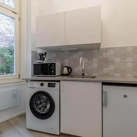 Apartment Comfort B